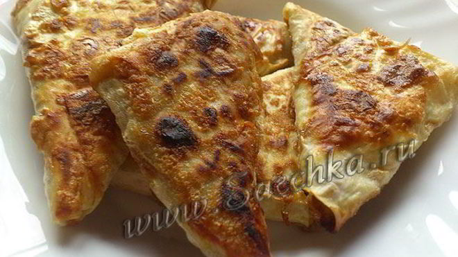 Рецепт Бендериков из лаваша с рыбной начинкой