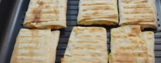 Шаг 7: конвертиков из лаваша с курицей