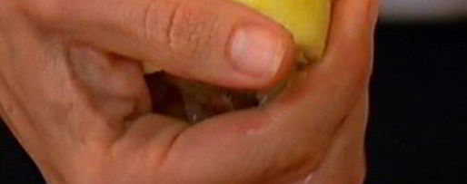 Шаг 2: кулечков из лаваша с копченой курицей и авокадо