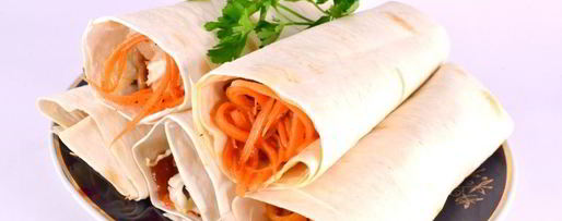 Шаг 7: лаваша с курицей, грибами и корейской морковью