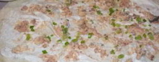 Шаг 2: лаваша с рыбой и сыром