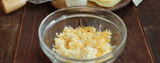 Шаг 3: лаваша с яйцом и сыром