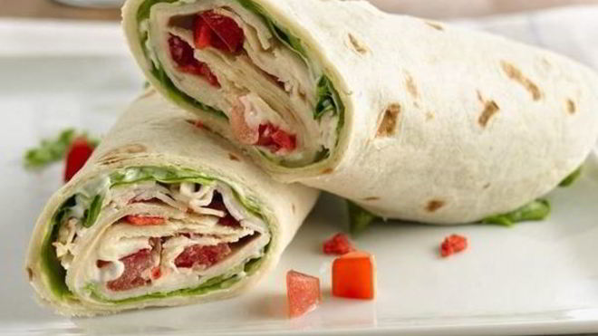 Рецепт Рулетов из лаваша с помидорами и горбушей