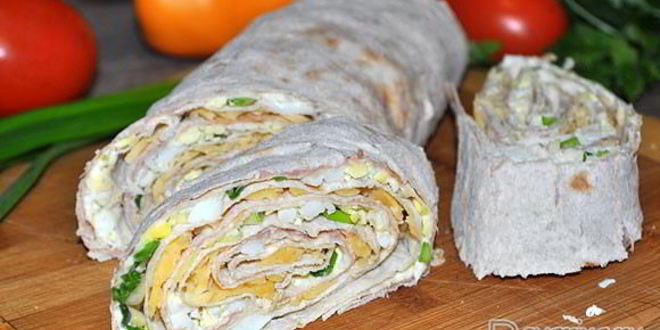 Рецепт закуски из лаваша с паштетом, яйцами и сыром