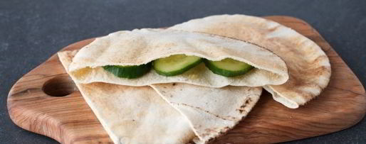 Шаг 8: арабской питы с курицей и овощами