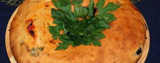 Шаг 2: фокаччи с маслинами, вялеными помидорами и зеленью