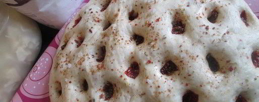 Шаг 5: фокаччи с орегано, паприкой и вялеными томатами