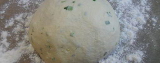 Шаг 2: фокаччи с зеленью и чесноком