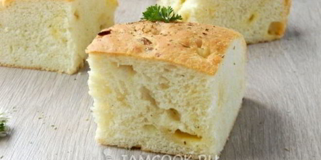 Рецепт фокаччи с жареным луком и сыром