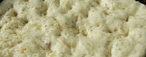 Шаг 10: фокаччи с жареным луком и сыром