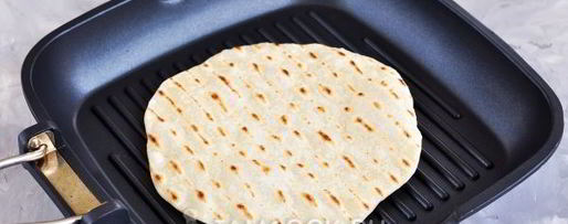 Шаг 7: лепешек без яиц на сковороде