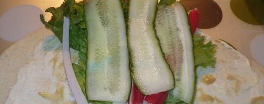 Шаг 2: лепешек с салатиком