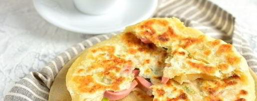 Шаг 9: лепешек с сыром и колбасой на сковороде