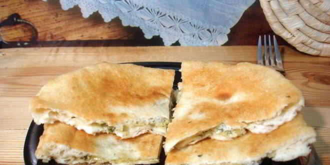 Рецепт лепешек с сыром на сковороде