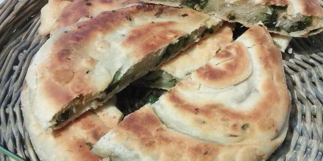 Рецепт слоеных лепешек на топленом масле с сезонной зеленью