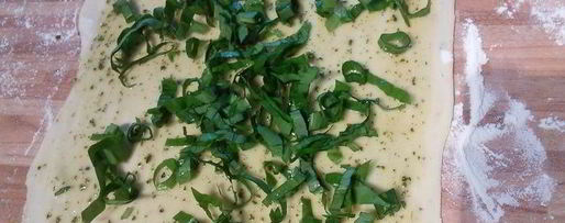 Шаг 6: слоеных лепешек на топленом масле с сезонной зеленью