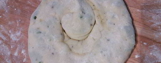 Шаг 8: слоеных лепешек на топленом масле с сезонной зеленью