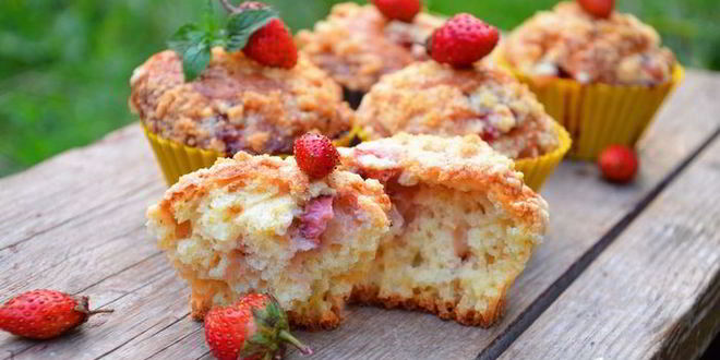 Рецепт клубничных маффинов с овсяными хлопьями и имбирем