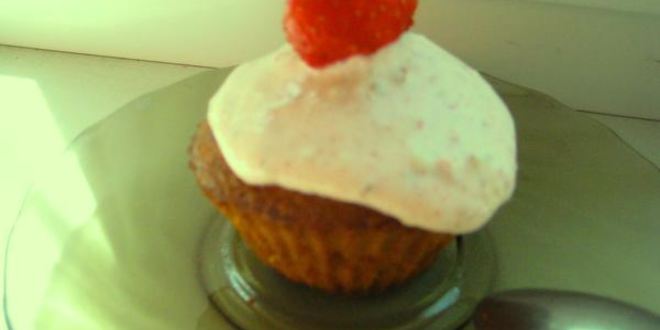 Рецепт клубничных маффинов