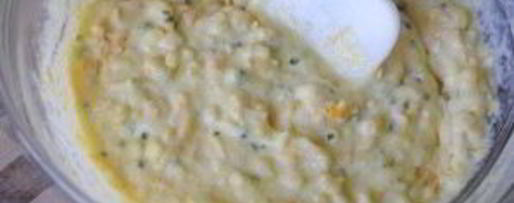 Шаг 2: кукурузных маффинов с сыром чеддер