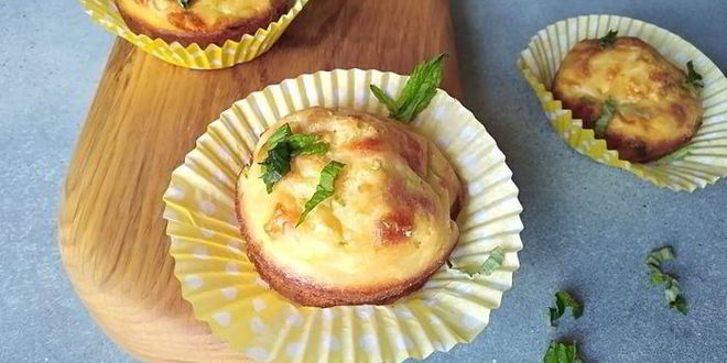 Рецепт маффинов с кабачком, сыром и мятой