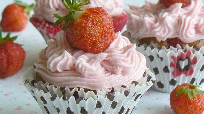 Рецепт Маффинов с клубникой и шококаплями