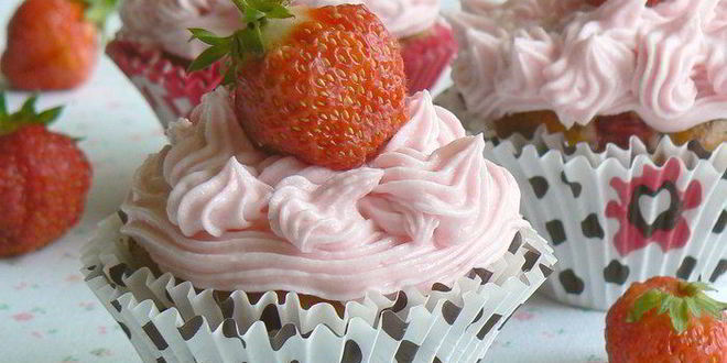 Рецепт маффинов с клубникой и шококаплями