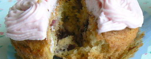 Шаг 7: маффинов с клубникой и шококаплями