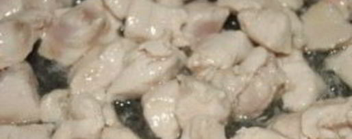 Шаг 2: маффинов с курицей и грибами