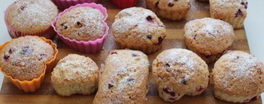 Шаг 6: маффинов с марципаном и брусникой