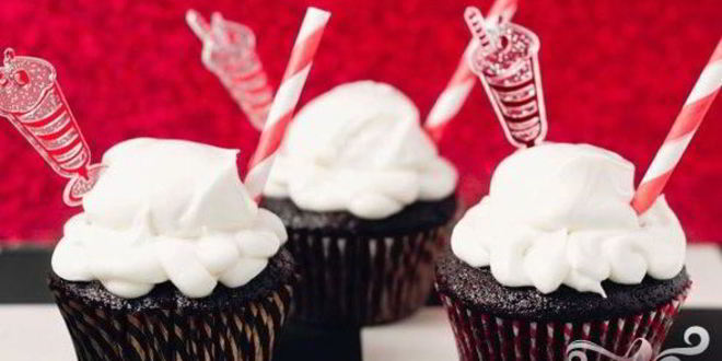 Рецепт маффинов с пивом рутбир и ванильным кремом