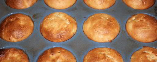 Шаг 9: маффинов с яблоком и изюмом с медово-ореховой глазурью