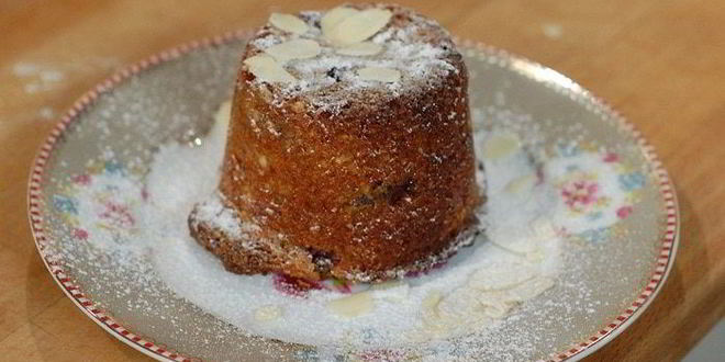 Рецепт миндальных маффинов с вишней