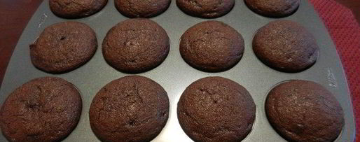 Шаг 6: нежных шоколадных маффинов и крем для украшения