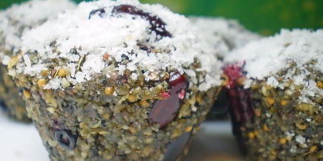 Рецепт ореховых маффинов с ягодами