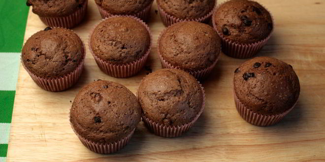 Рецепт шоколадных маффинов с бананом