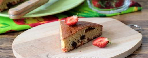 Шаг 8: манника на кефире с изюмом