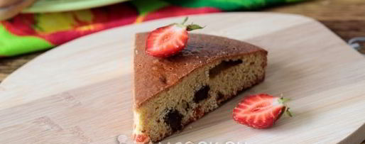 Шаг 9: манника на кефире с изюмом