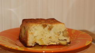 Рецепт Манника на кефире с яблоками