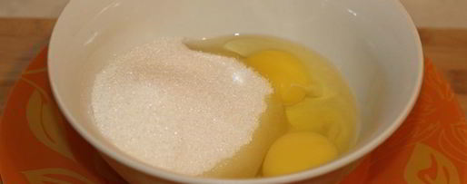 Шаг 3: манника на кефире с яблоками