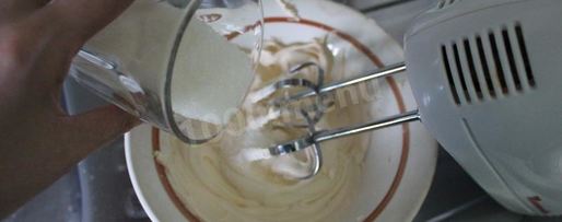 Шаг 15: манника с бананами на кефире