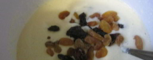 Шаг 2: манника с изюмом в мультиварке