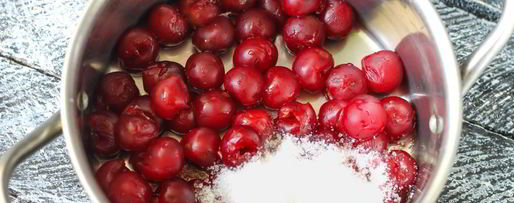 Шаг 2: манника с вишней