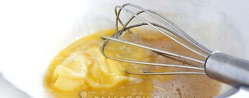 Шаг 3: манника шоколадного с финиками и миндалем