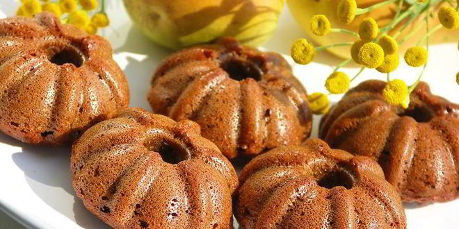 Рецепт ржаных манников с грушами и яблоками