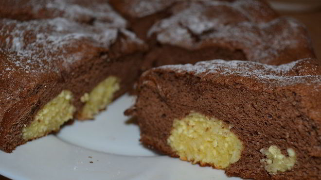 Рецепт Шоколадного манника с творожными шариками