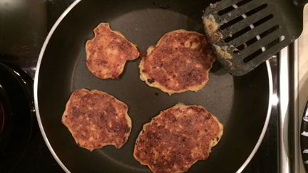 Рецепт Кабачковых оладий с сыром и цельнозерновой мукой