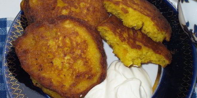 Рецепт кукурузных оладушек с тыквой