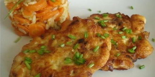 Рецепт куриных оладий с чесноком и майонезом