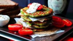 Рецепт Оладий из брокколи и сыра пармезан